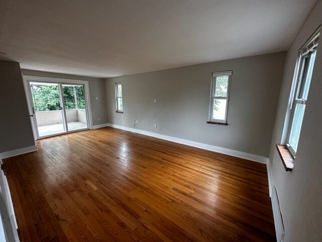 Foto del edificio - 930 Bower Hill Rd