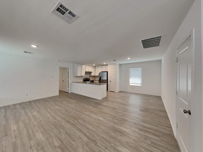 Building Photo - 4115 Southton Tarn