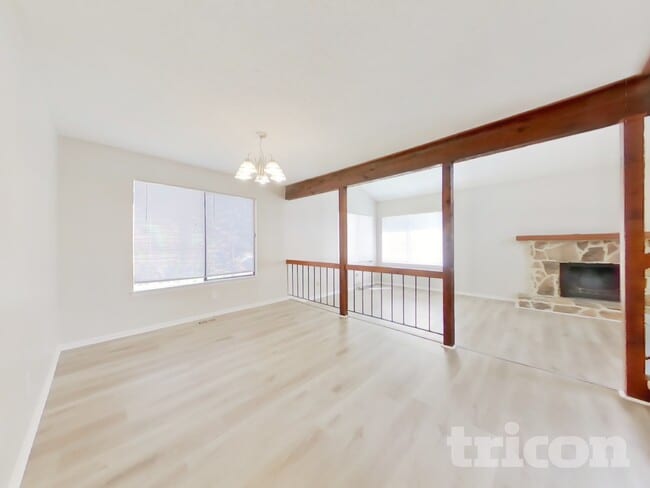 Foto del edificio - 6971 Springwood Dr