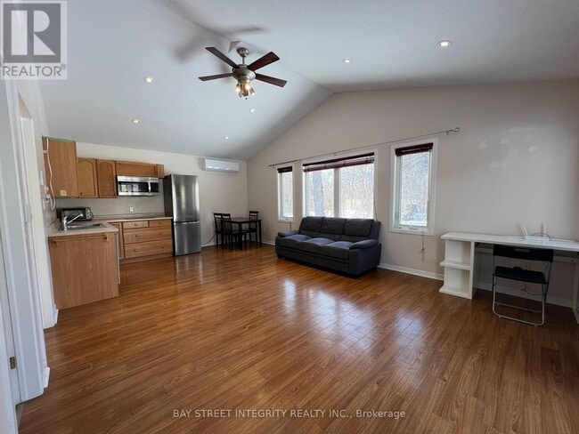 Building Photo - 1339 Pinegrove Rd