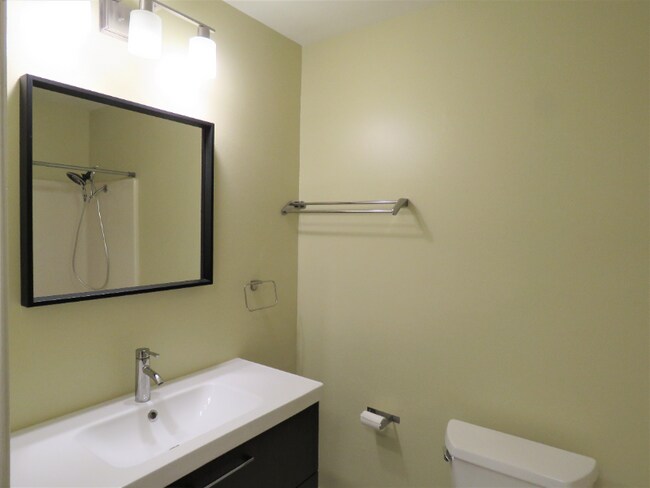 Foto del edificio - 518 E 7th St