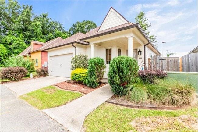 Building Photo - 104 Seabrook Ln