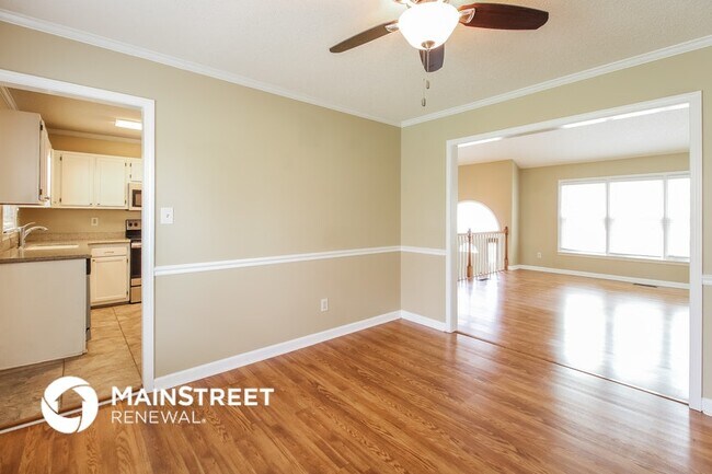 Building Photo - 917 Cotinus Cir