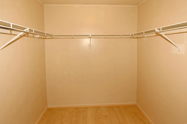 Foto del edificio - 1021 Sweepstakes Ln