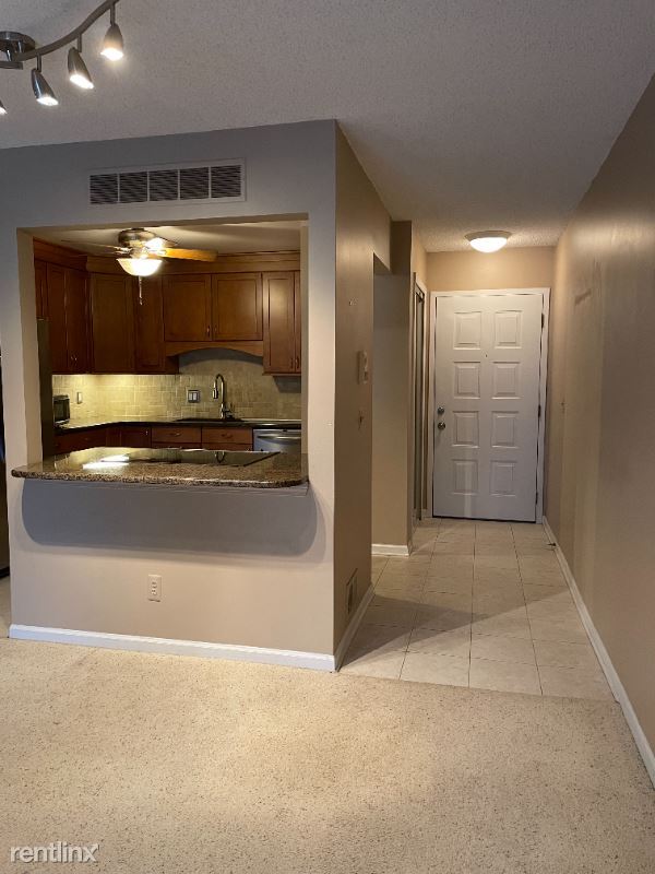 Foto del edificio - 2 br, 2 bath Condo - 11801 Sycamore Dr.