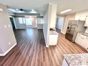 Building Photo - 2235 Millwood Dr