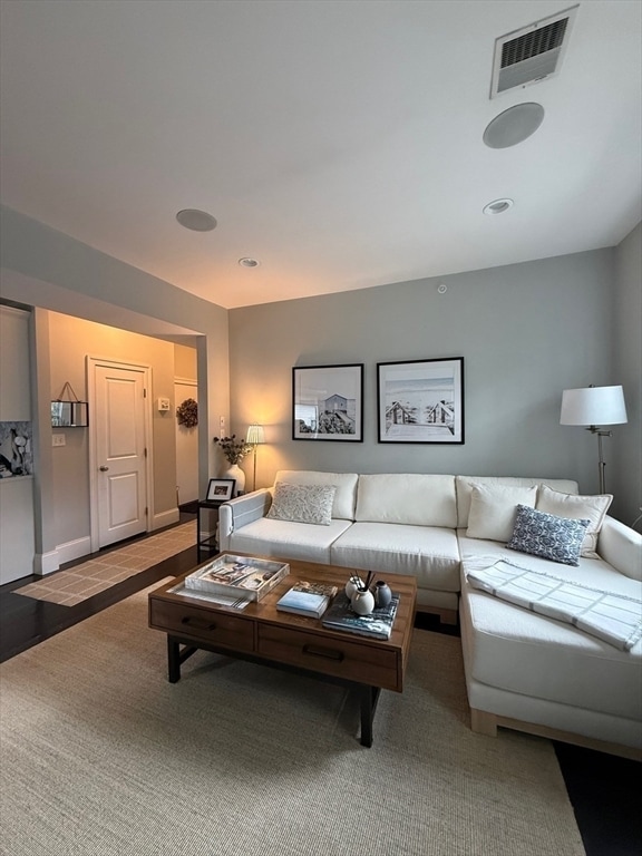 Foto del edificio - 332 Ashmont St