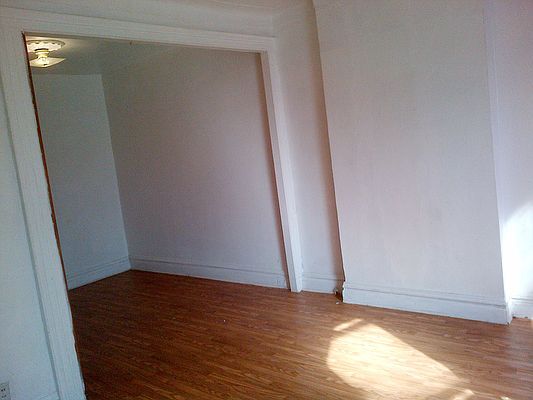 Building Photo - 569 58th St