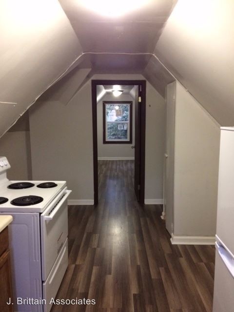 Building Photo - 1 br, 1 bath House - 107 5th Avenue NE #1