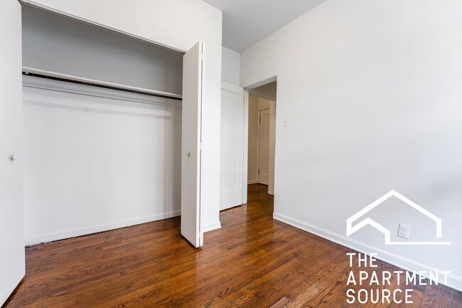 Foto del edificio - 2955 N Halsted St