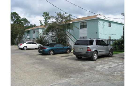 Foto del edificio 2 - Comet Place Apartments