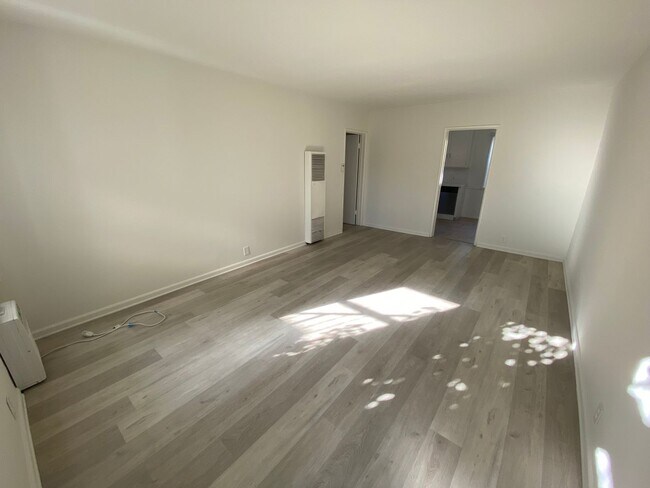 Foto del edificio - 1375 S Sierra Bonita Ave
