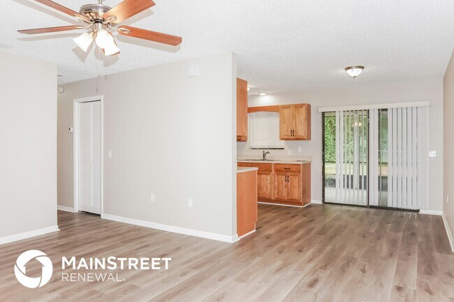 Foto del edificio - 542 Ortega St SE