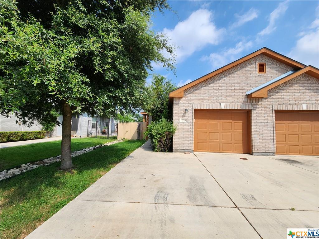229 Anne Louise Dr, New Braunfels, TX 78130 Townhome Rentals in New
