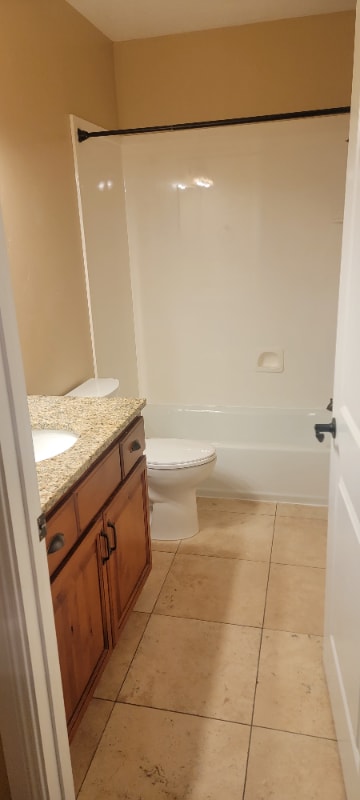 Building Photo - 929 W Sunrise Ln