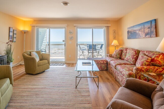 Foto del edificio - STAY OCEANFRONT FOR THE WINTER!