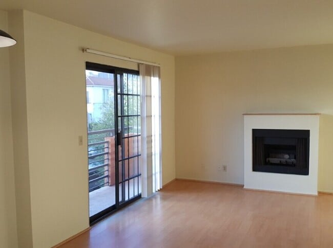 Foto del edificio - 820 S Orange Grove Ave