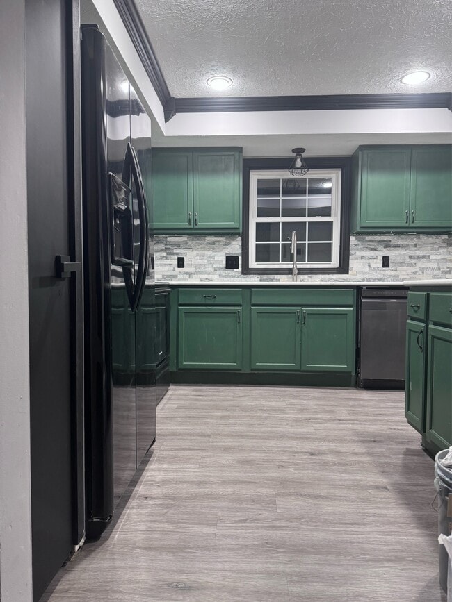 Foto del edificio - 12804 Olive St