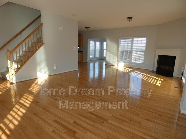 Foto del edificio - 88 Carriage Hill Dr
