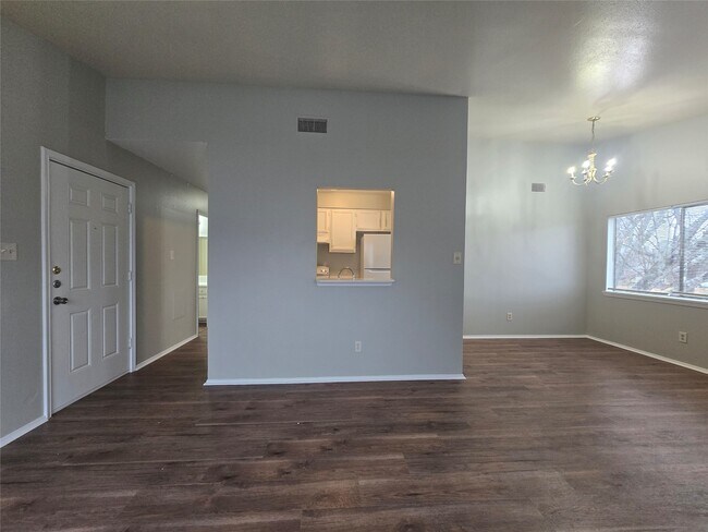 Building Photo - 394 Duroux Rd