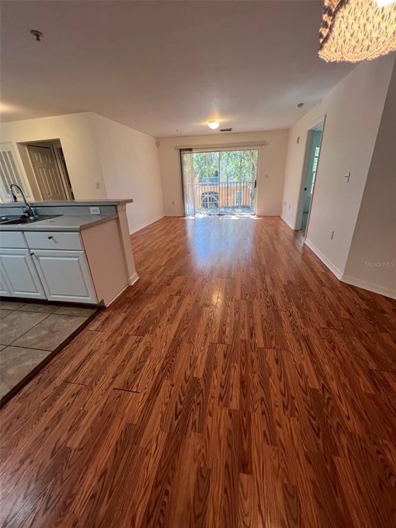 Foto del edificio - 5471 Vineland Rd