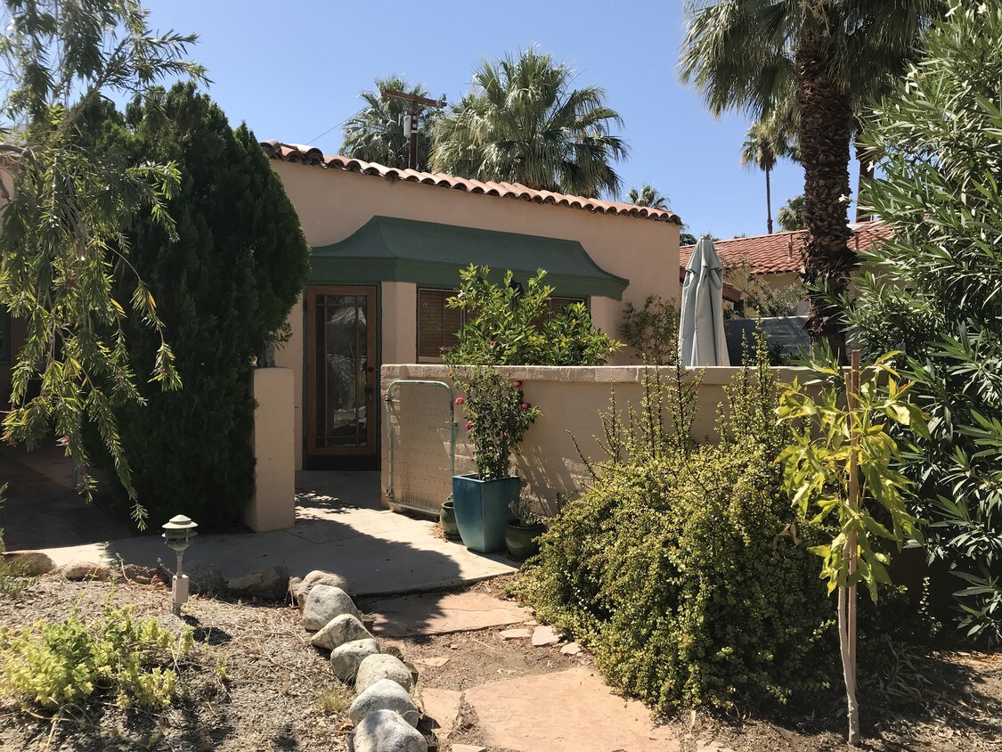 Primary Photo - 780 N Prescott Dr