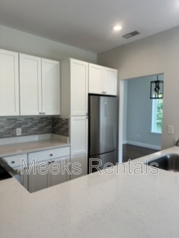 Building Photo - 104 Sunnybrook Dr