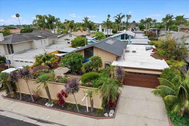 Building Photo - Rare Deane Gardens Rental