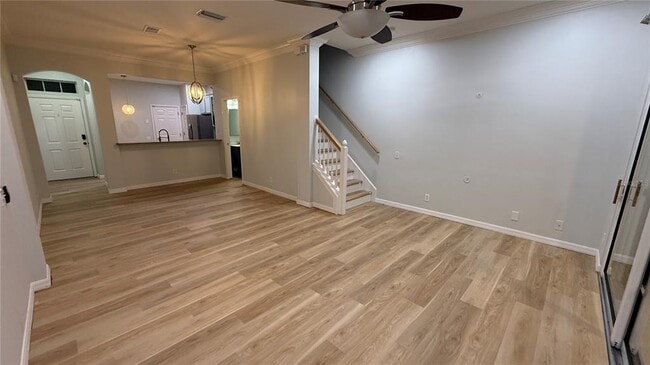 Building Photo - 3342 Covered Bridge Dr W