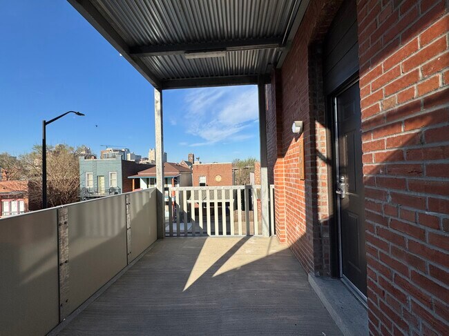 Foto del edificio - 517 Gillis St