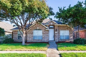 Building Photo - 5708 Bedford Ln