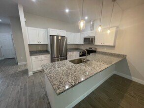 Building Photo - 24473 Zephyr Ct