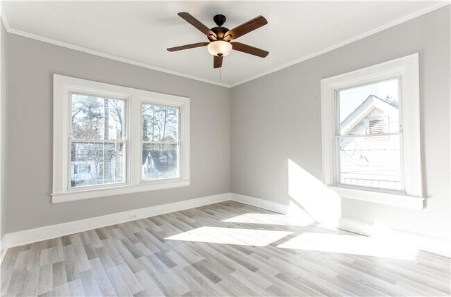 Foto del edificio - 1665 Beecher St SW