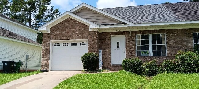 Building Photo - 1994 Nena Hills Dr