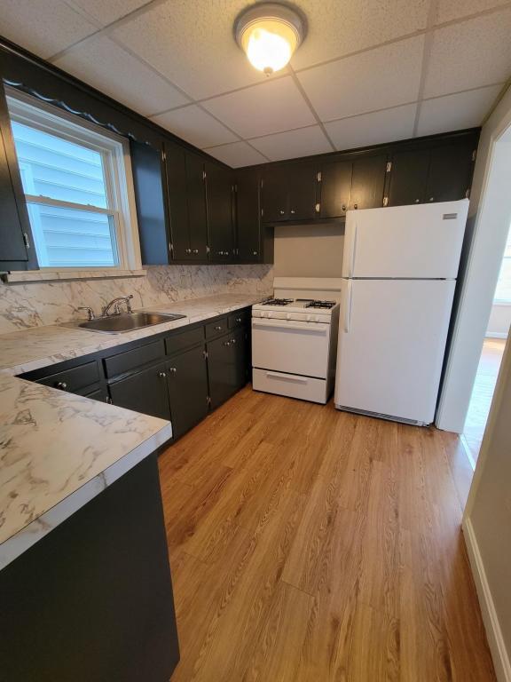 Foto principal - 138 Brightman St