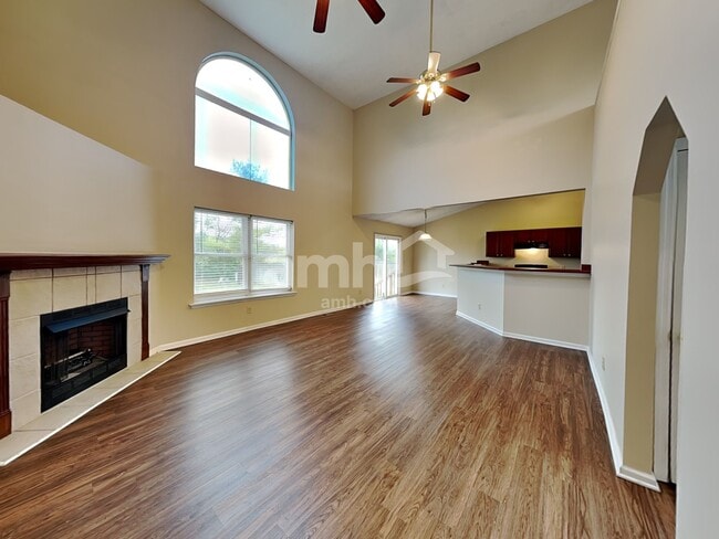 Building Photo - 1713 Convair Dr