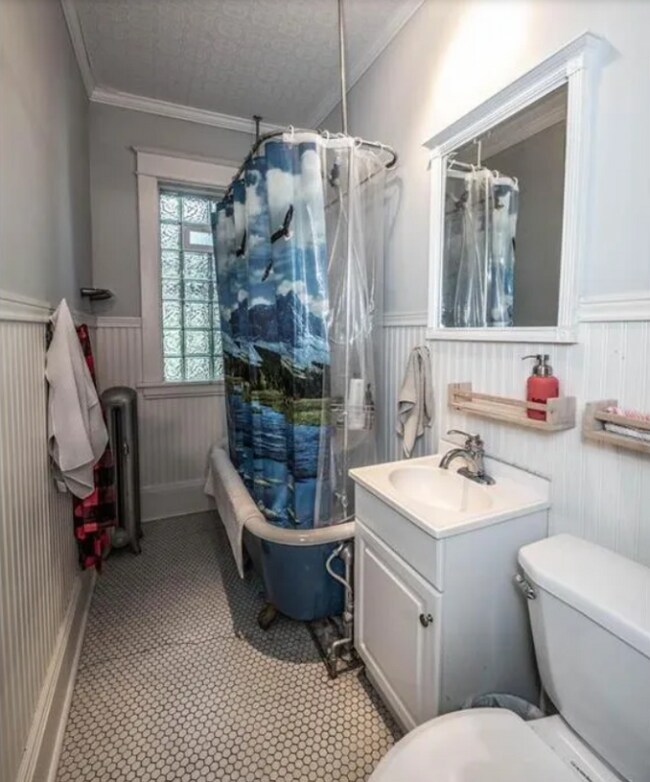 Foto del edificio - 244 Marshall Ave