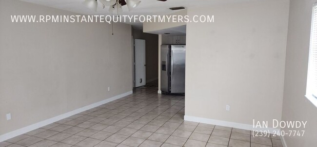 Building Photo - 3608 SW 7th Pl