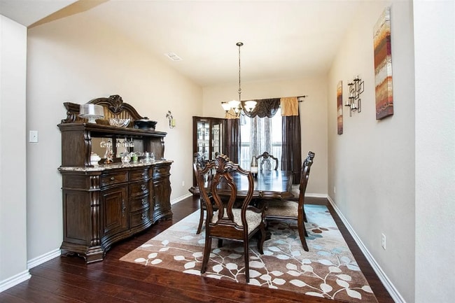 Building Photo - 113 Germantown Cir