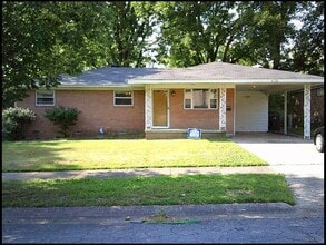 Building Photo - 6715 Bluebird Drive