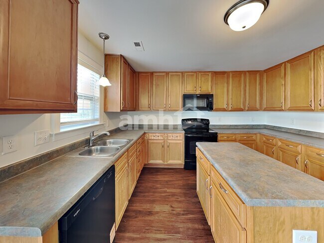 Foto del edificio - 620 Bristlecone Pine Dr
