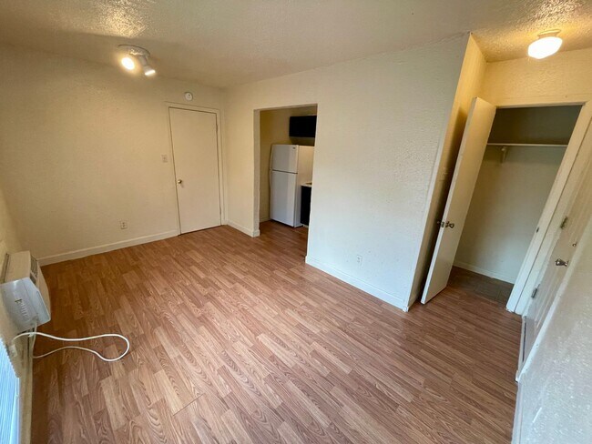 Building Photo - 4370 Avenue A
