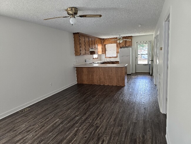 Building Photo - 1201 S 13th St