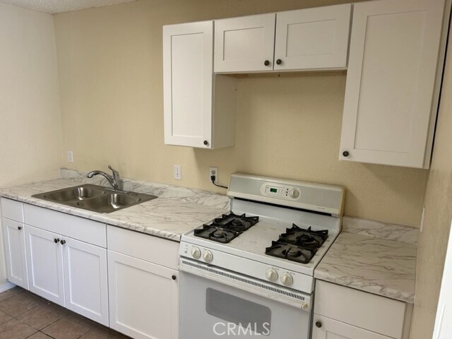 Foto del edificio - 632 N Birch Ave