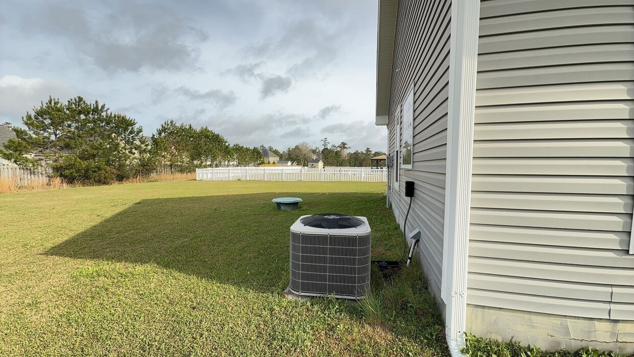 Foto del edificio - Beautiful 3 bedroom, 2 bath House