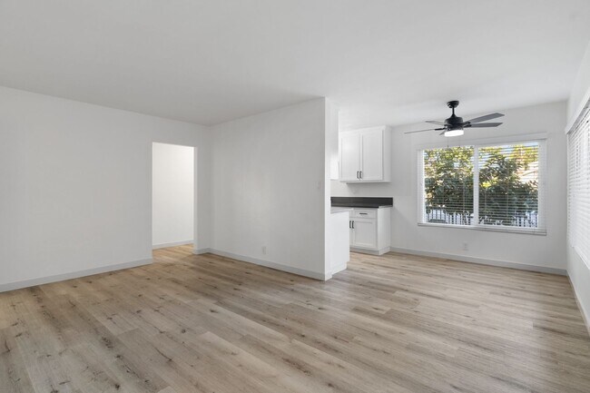 Foto del edificio - 731-745 Orange Avenue