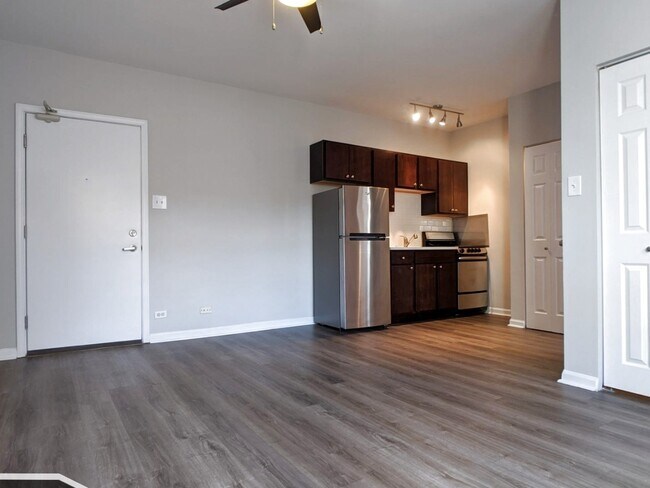 Foto del edificio - 1627 N Humboldt Blvd