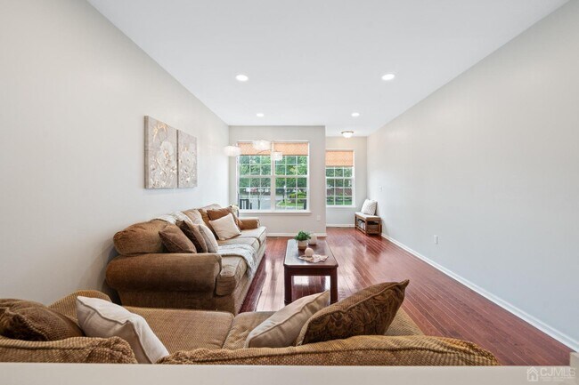 Building Photo - 2456 Canterbury Ln