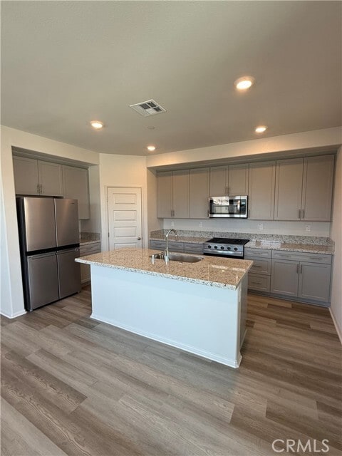 Building Photo - 40475 Melrose Dr