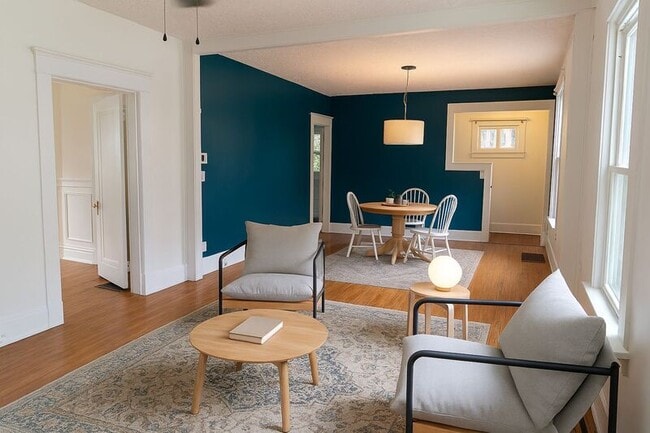 Building Photo - 6903 Cambridge Ave